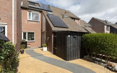 Tussenwoning te koop: Waterkers 16, Duinterpen Sneek