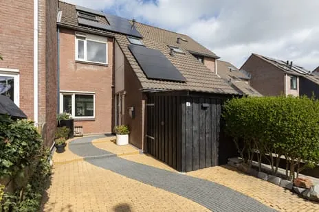 Tussenwoning te koop: Waterkers 16, Duinterpen Sneek