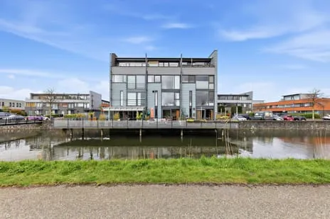 Tussenwoning te koop: Waterlandsingel 106, Parkbuurt oosteinde 'S-Gravenhage