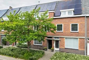 Tussenwoning te koop: Waterleidingsingel 59, Jezuïtenbuurt Venlo