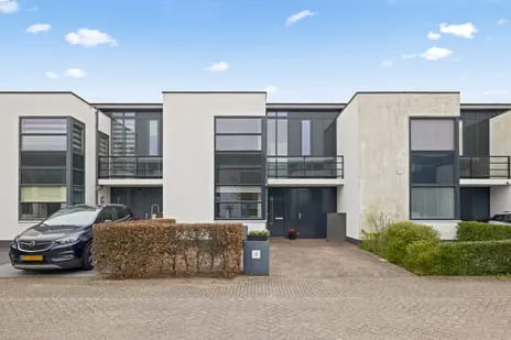 Tussenwoning te koop: Waterlelie 8, Waterkwartier Amersfoort