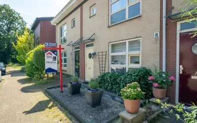 Tussenwoning te koop: Waterlelielaan 3, Eekmaat West Enschede