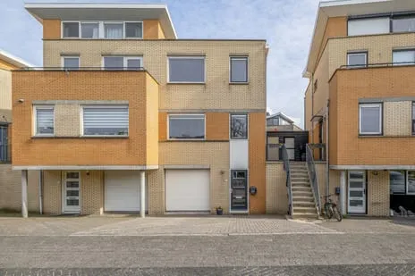 Twee-onder-één-kap te koop: Waterlijn 16, Grote Geest en Molenwijk Monster