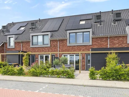 Tussenwoning te koop: Waterlinie 140, Steenbergen-Noord Steenbergen