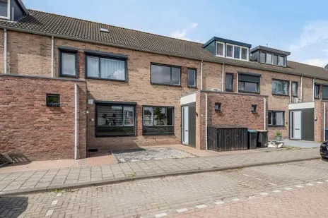 Terraced house for sale: Waterlinie 66, Steenbergen-Noord Steenbergen (Nb)