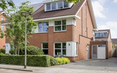 Twee-onder-één-kap te koop: Waterloop 39, Zuidbroek Wierden
