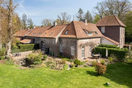 Tussenwoning te koop: Waterloseweg 6B, Verspreide huizen Beesel