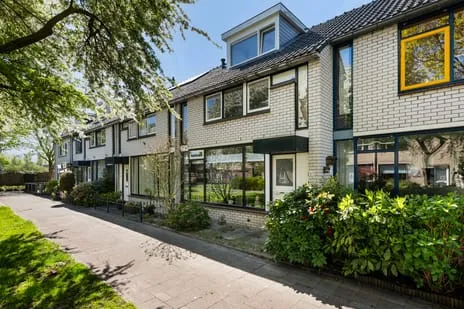 Tussenwoning te koop: Waterlustlaan 61, Lusten-, Burgen- en Steinenbuurt Gouda