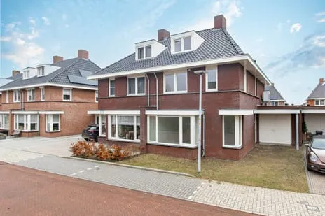 Terraced house for sale: Watermunt 11, Verspreide huizen in de polder Aalst Aalst