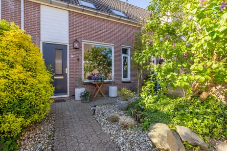 Tussenwoning te koop: Watersnip 22, Ilpendam Ilpendam