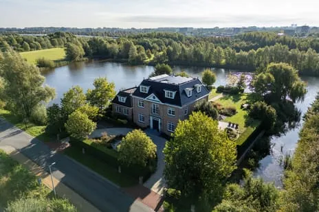 Vrijstaande woning te koop: Waterstaete 2, Zwaanshoek Omgeving Zwaanshoek