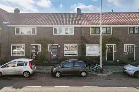 Tussenwoning te koop: Waterstraat 118, Biezen Nijmegen