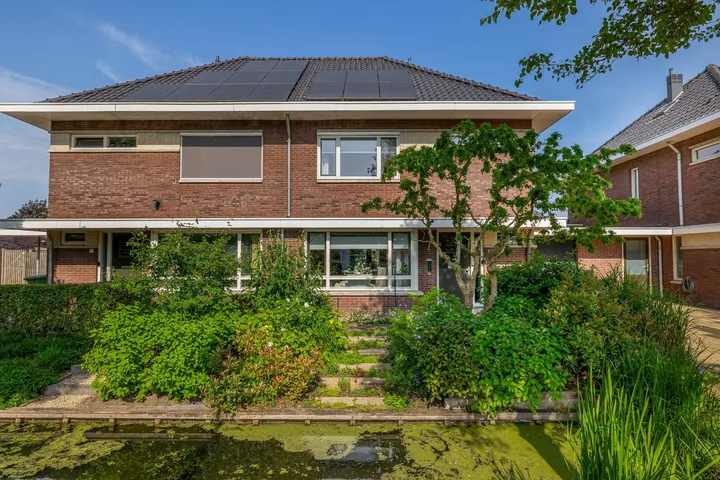 Tussenwoning te koop: Waterviolier 10, Willige-Langerak Schoonhoven