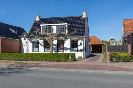 Twee-onder-één-kap te koop: Wedzebuorren 13, Twijzel Twijzel