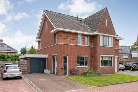 Twee-onder-één-kap te koop: Weefkamer 55, De Hooilanden Wierden