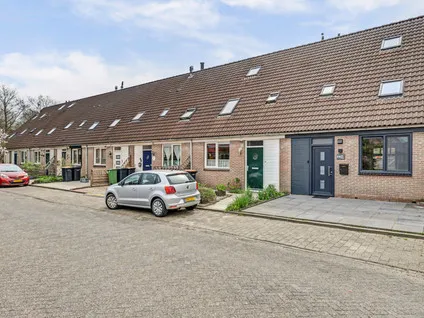 Tussenwoning te koop: Weegbree 179, Risdam-Noord - Buurt 21 03 Zwaag