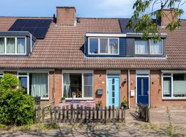 Tussenwoning te koop: Weegbree 27, Risdam-Noord - Buurt 21 03 Zwaag