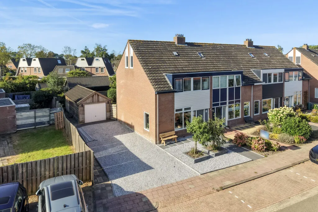 Hoekwoning te koop: Weegbree 32, Dokkum