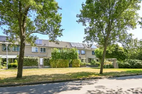Tussenwoning te koop: Weegbreestraat 33, Nieuw-Vennep Zuid Nieuw-Vennep