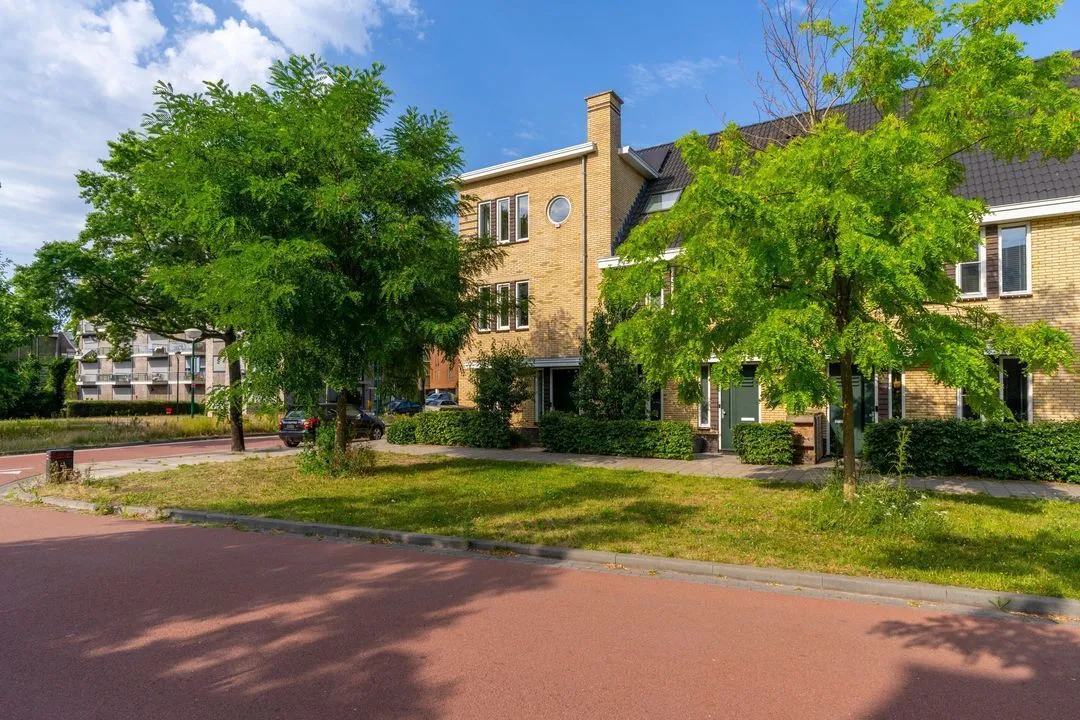 Hoekwoning te koop: Weegschaal 123, Bilthoven