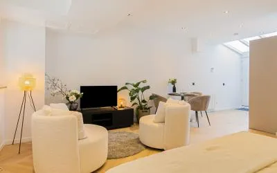 Studio te koop: Weena 859A, Cs Kwartier Rotterdam