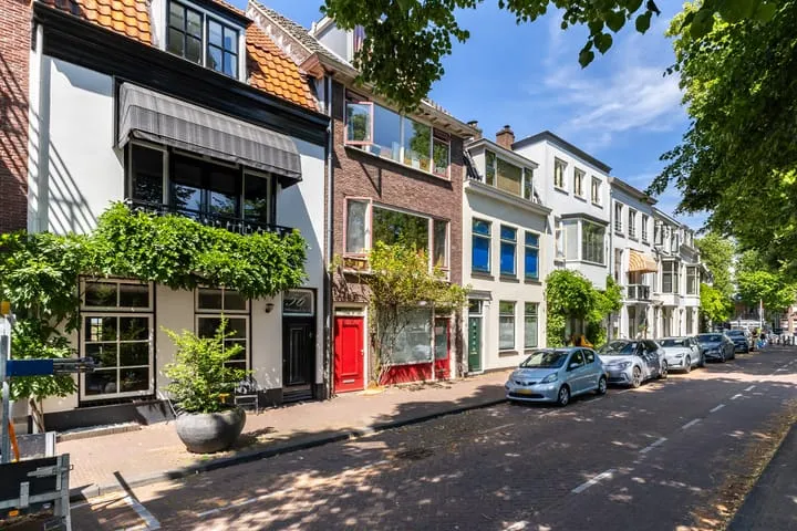 Tussenwoning te koop: Weerdsingel W.Z. 56, Pijlsweerd-Zuid Utrecht