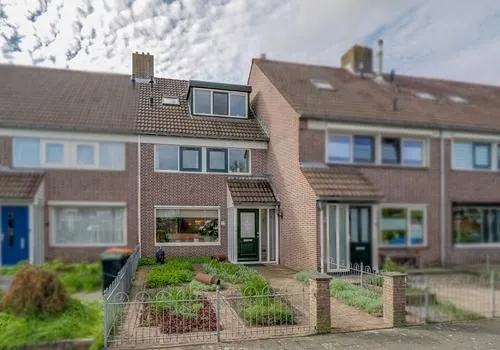 Tussenwoning te koop: Weerestraat 27, Weerestraat en omgeving Obdam