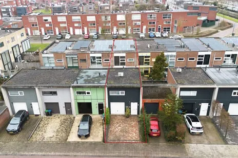 Tussenwoning te koop: Weerkant 31, Waterkant Barendrecht
