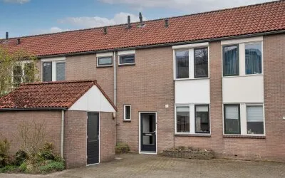 Tussenwoning te koop: Weerselosestraat 96, Stroom-Esch Borne