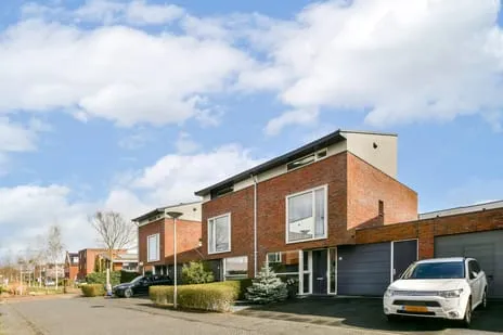 Tussenwoning te koop: Weesperzandpad 10, Plantage de Sniep Noord Diemen