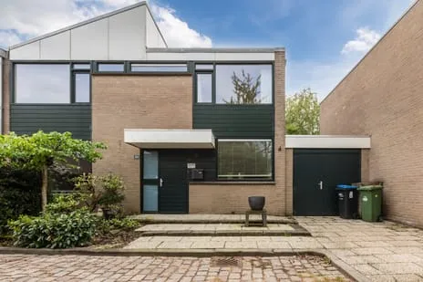 Tussenwoning te koop: Weezenhof 2960, Weezenhof Nijmegen