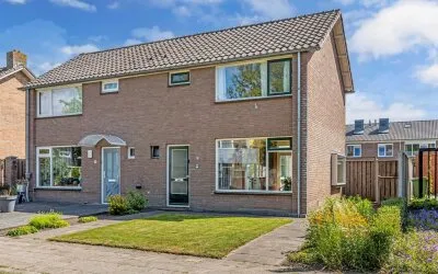 Twee-onder-één-kap te koop: weg van Rollecate 40, Vollenhove Vollenhove