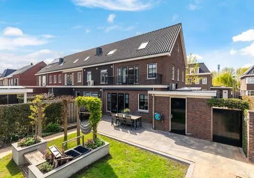 Hoekwoning te koop: Weide 1, Stolwijk Stolwijk