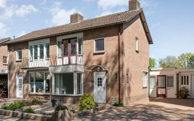 Tussenwoning te koop: Weidebuurt 20, Heemse-West Heemserbos Hardenberg