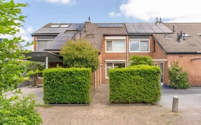 Tussenwoning te koop: Weidekamp 54, Molenbuurt II Vianen