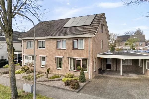 Twee-onder-één-kap te koop: Weidelaan 156, Het Raan West Raalte