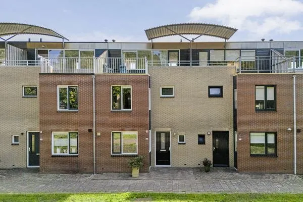 Tussenwoning te koop: Weidelaan 207, Het Raan West Raalte