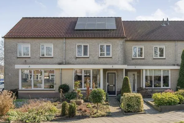 Tussenwoning te koop: Weidelaan 89, Het Raan West Raalte
