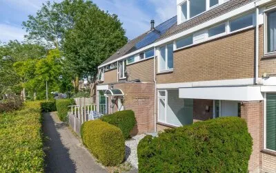 Terraced house for sale: Weideplantsoen 19, Zevenhuizen-West 1 Zevenhuizen