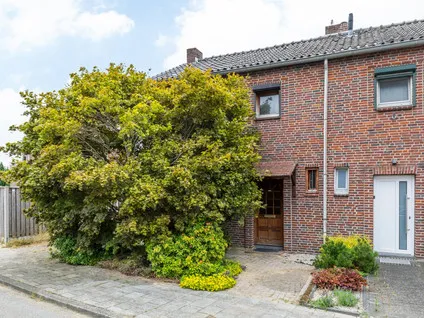 Hoekwoning te koop: Weijenbergstraat 35, Mariarade-Noord Hoensbroek