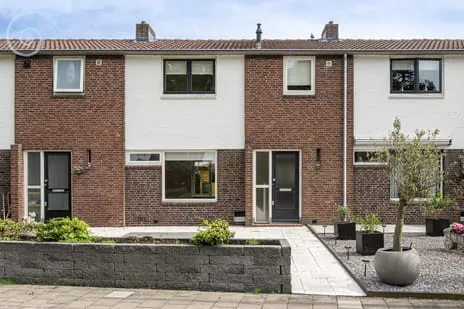 Tussenwoning te koop: Weistraat 36, Nieuwe-Tonge woonkern Nieuwe-Tonge