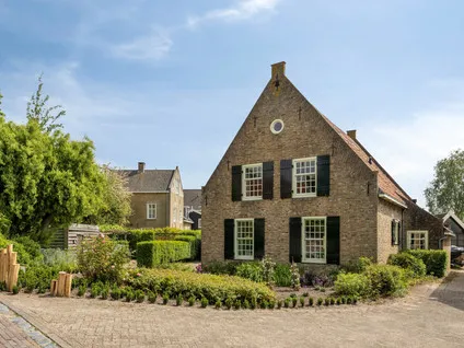 Vrijstaande woning te koop: Weitjes 1, Drimmelen Centrum Drimmelen