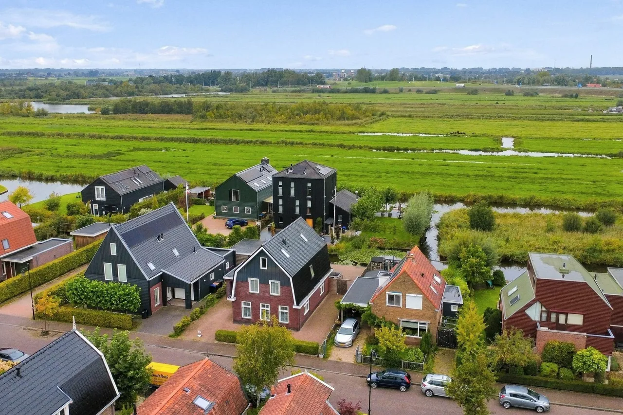 Vrijstaande woning te koop: Weiver 121, Westzaan