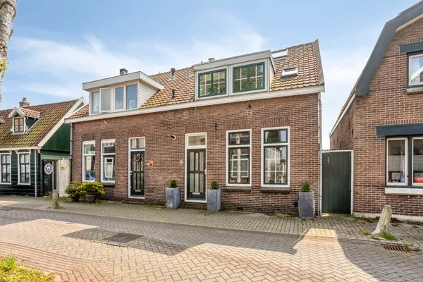 Twee-onder-één-kap te koop: Weiver 22, Zuiderhoofdbuurt Krommenie