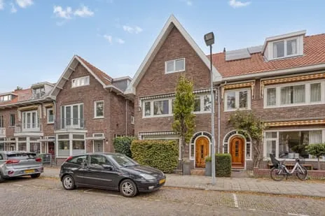 Tussenwoning te koop: Welgelegenstraat 11, Welgelegen Haarlem