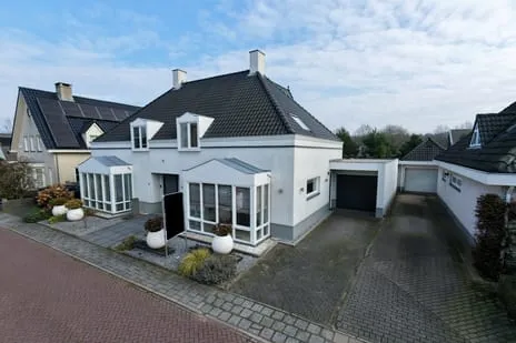 Twee-onder-één-kap te koop: Welle 11, Oerle Veldhoven