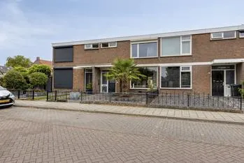 Tussenwoning te koop: Wenzel van Luxemburgstraat 25, Hertogenbuurt Oss