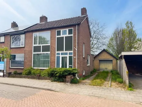 Twee-onder-één-kap te koop: Wernhoutseweg 30A, Zundert Zundert