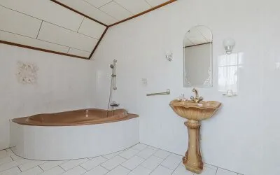 Twee-onder-één-kap te koop: Wernhoutseweg 75, Verspreide huizen Wernhout Wernhout