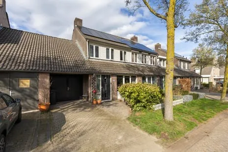 Tussenwoning te koop: Weserlaan 50, De Gentiaan Son En Breugel